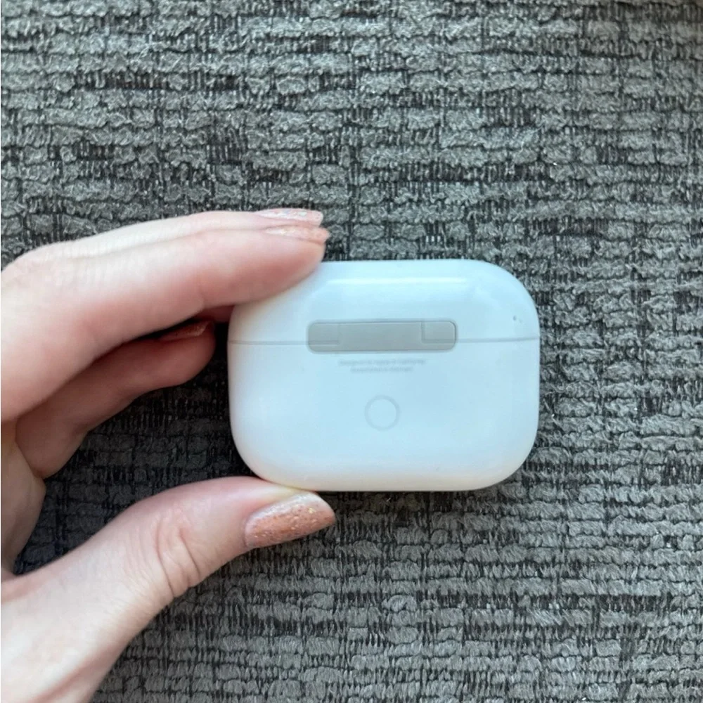 Apple Airpods Pro First Generation with Charging Case